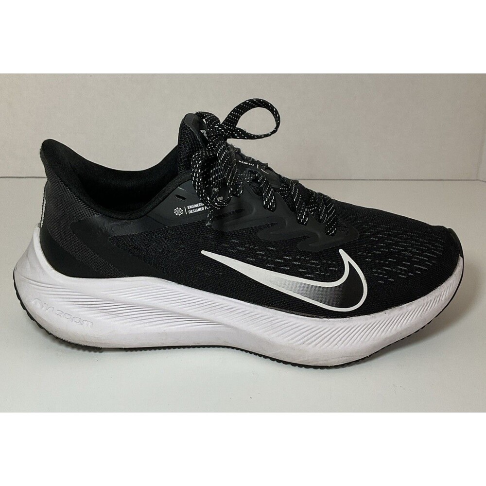 Nike Zoom Winflo 7 Black/White Size 5.5